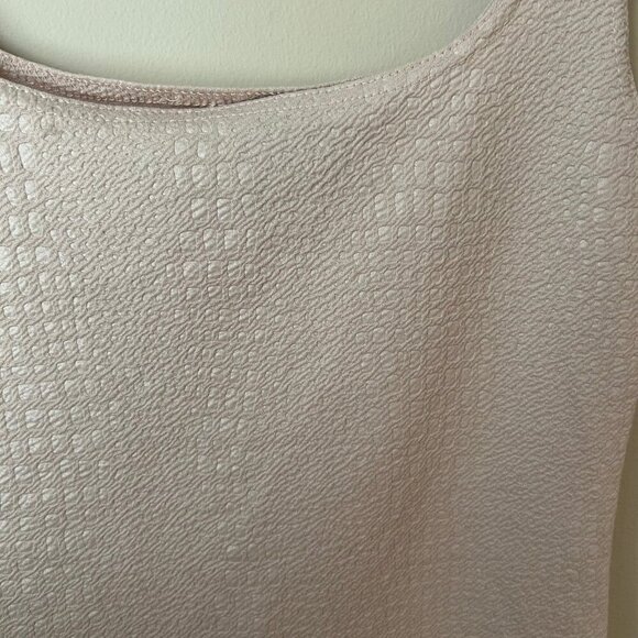 PrettyLittleThing Nude Ivory Bodycon Mini Sleeveless Shimmer Dress Womens Size 6 - Picture 2 of 6